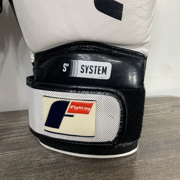 Fighting S2 System White Boxing Gloves 16oz - Picture 2 of 15